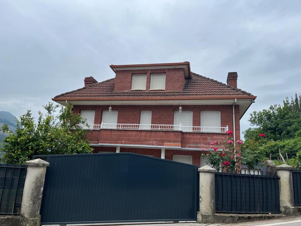 Casamentera Villa Mentera Barruelo Eksteriør bilde